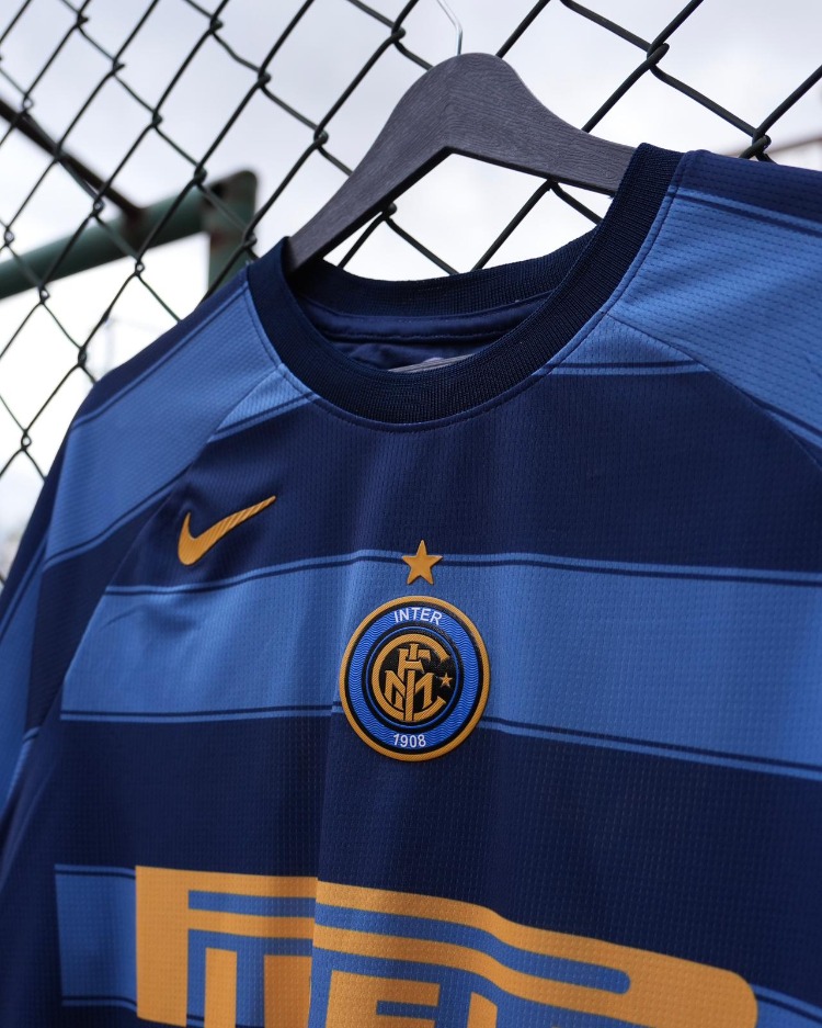 Premium Kalite Retro Forma Adriano #10 Inter 04/05 Lacivert