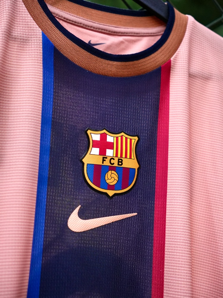 Premium Kalite Retro Forma Kluivert #9 Barcelona 2001-02