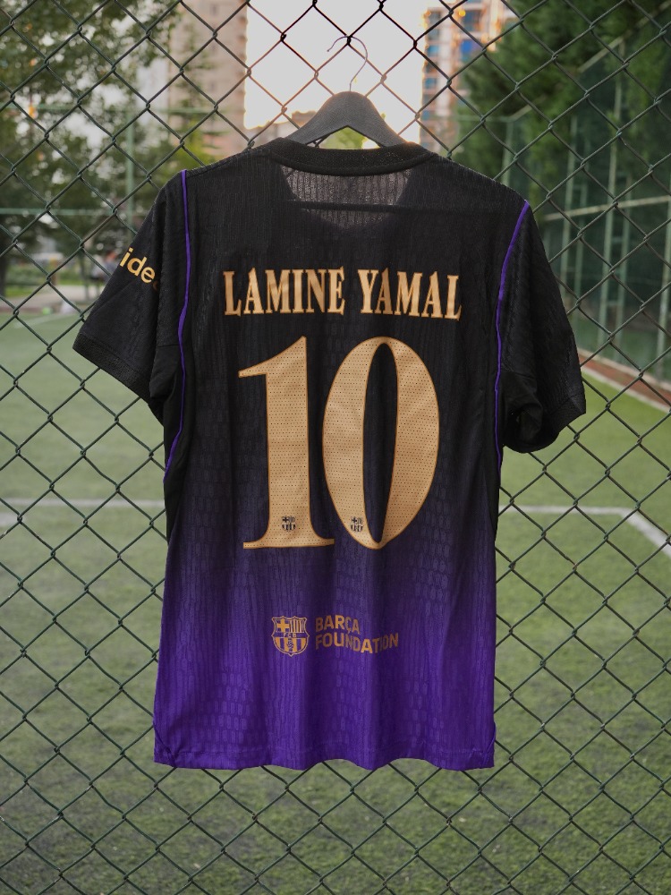 İhraç fazlası Barcelona 2026-27 Deplasman Siyah Lamine Yamal #10