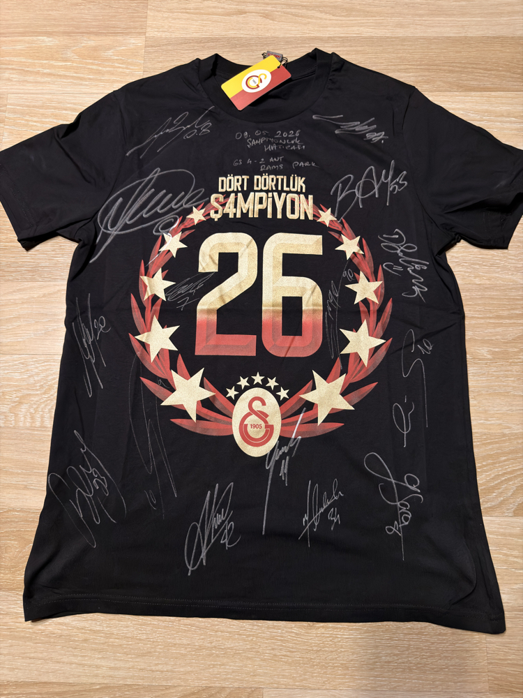 Galatasaray İmzalı Şampiyonluk Tshirti 