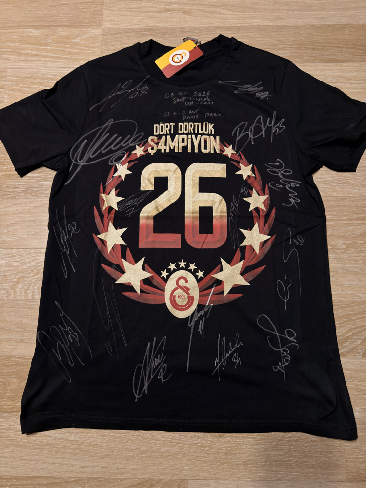 Galatasaray İmzalı Şampiyonluk Tshirti 