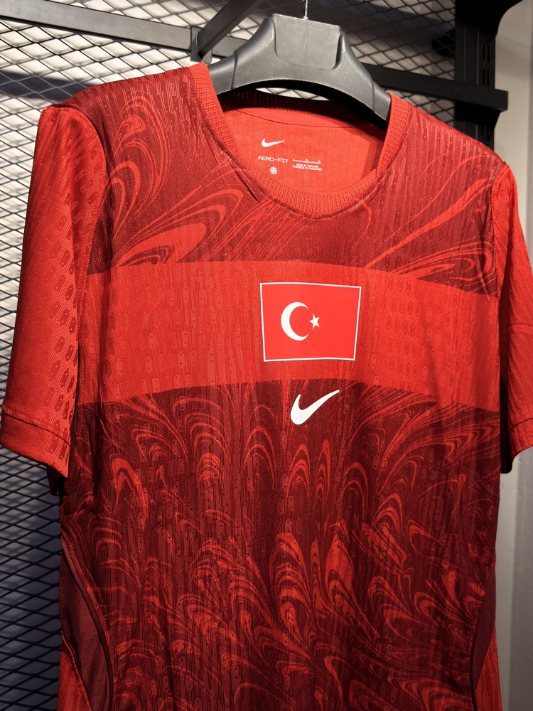 TÜRKİYE MİLLİ TAKIMI 2026 DÜNYA KUPASI ÖZEL KIRMIZI FORMA