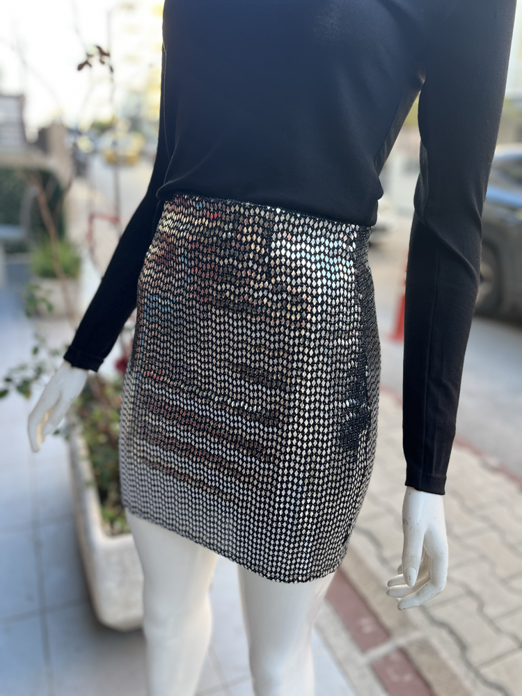 Pullu mini etek