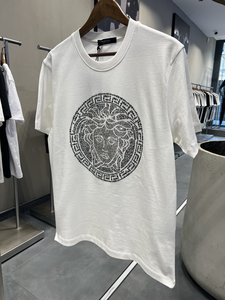 VERSACE