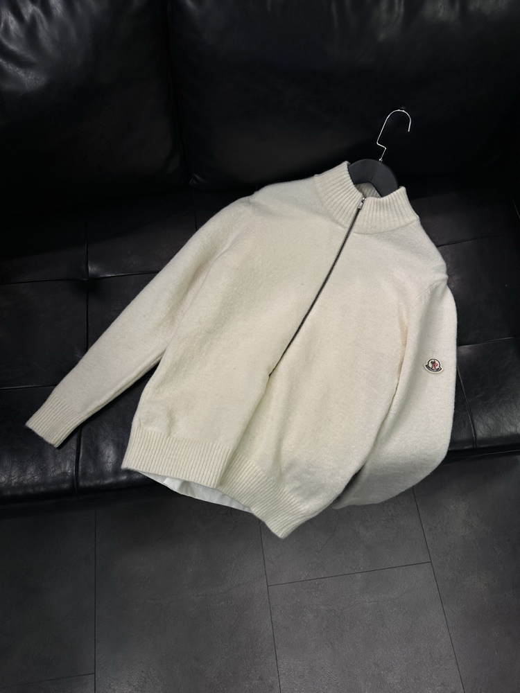 Moncler Ecru Full Wool Zip Jumper