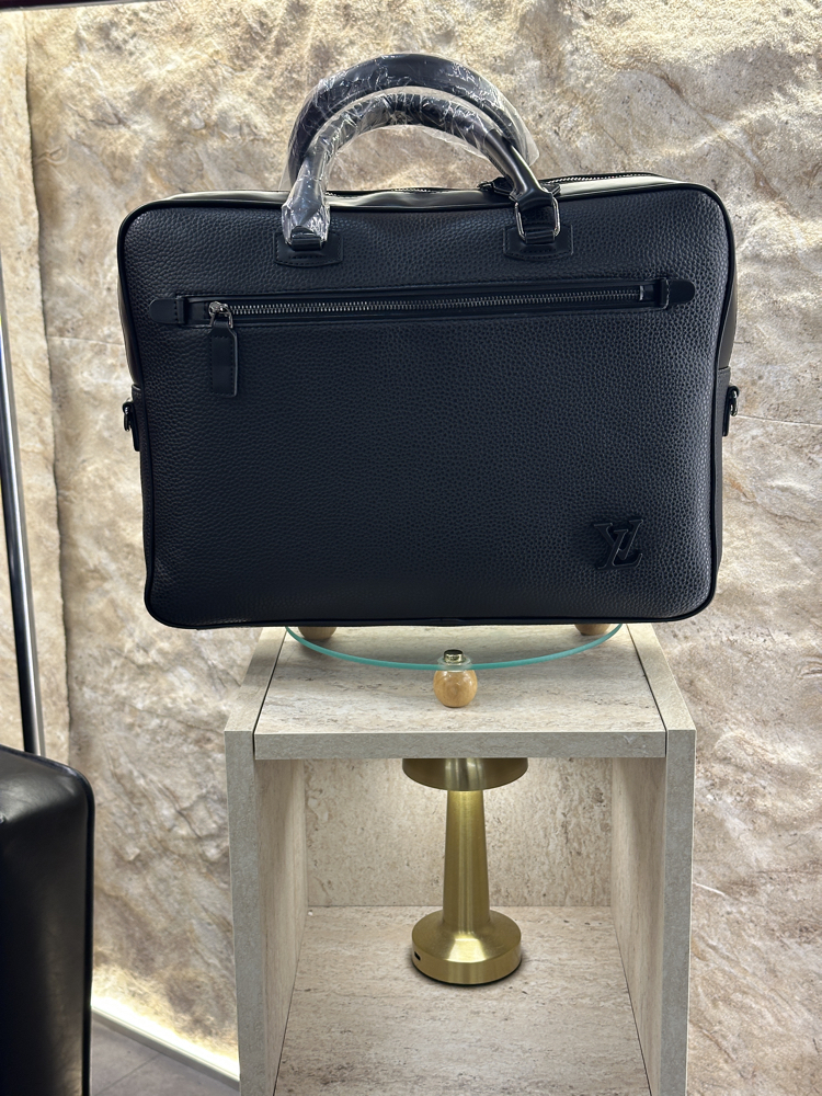 Louis Vuitton İş Çantası