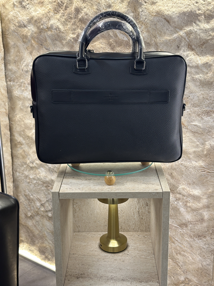 Louis Vuitton İş Çantası