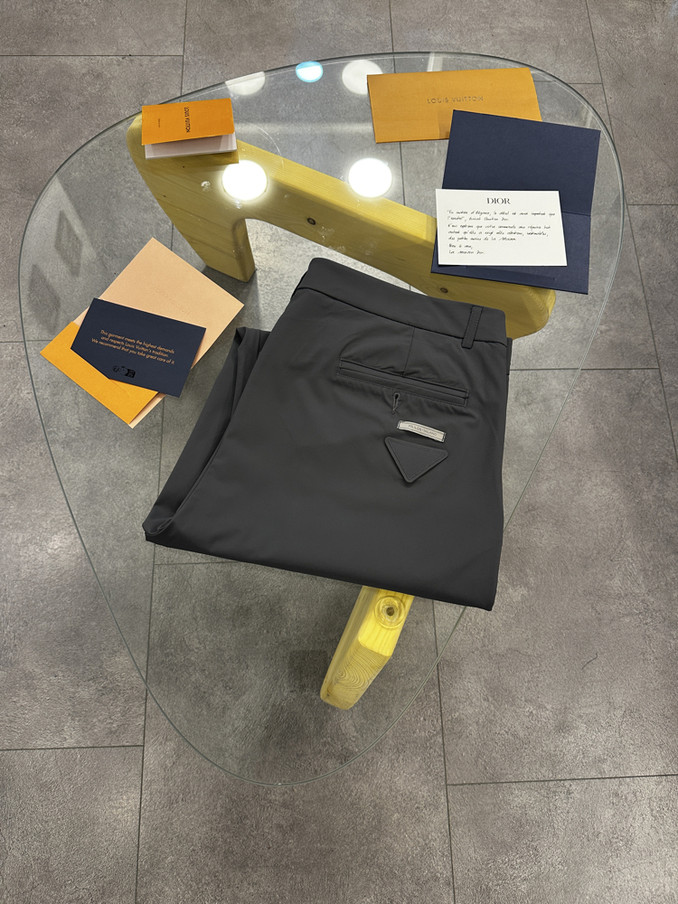 Prada Koyu Gri Regular Fit Jogger