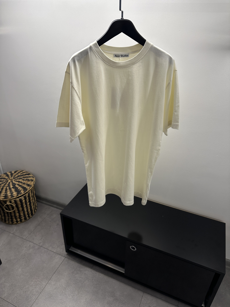 Acne Studios Ekru Renk Tişört