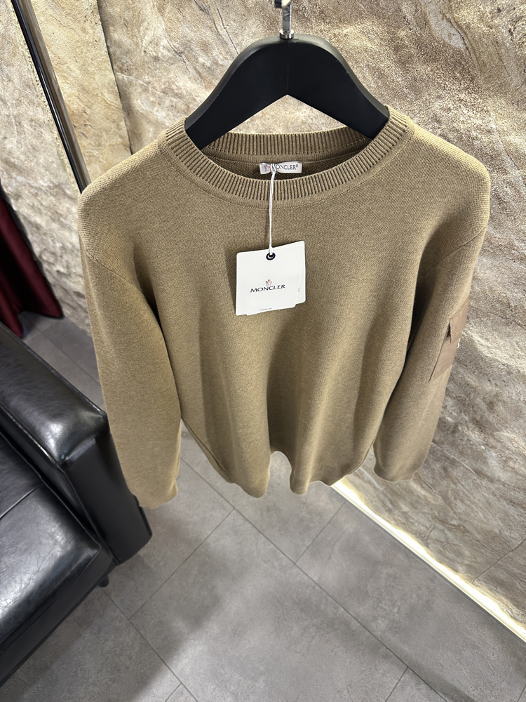 Moncler Kol Cep Detaylı Taş Rengi Kazak