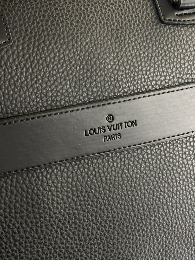 Louis Vuitton İş Çantası