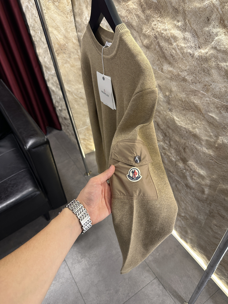 Moncler Kol Cep Detaylı Taş Rengi Kazak