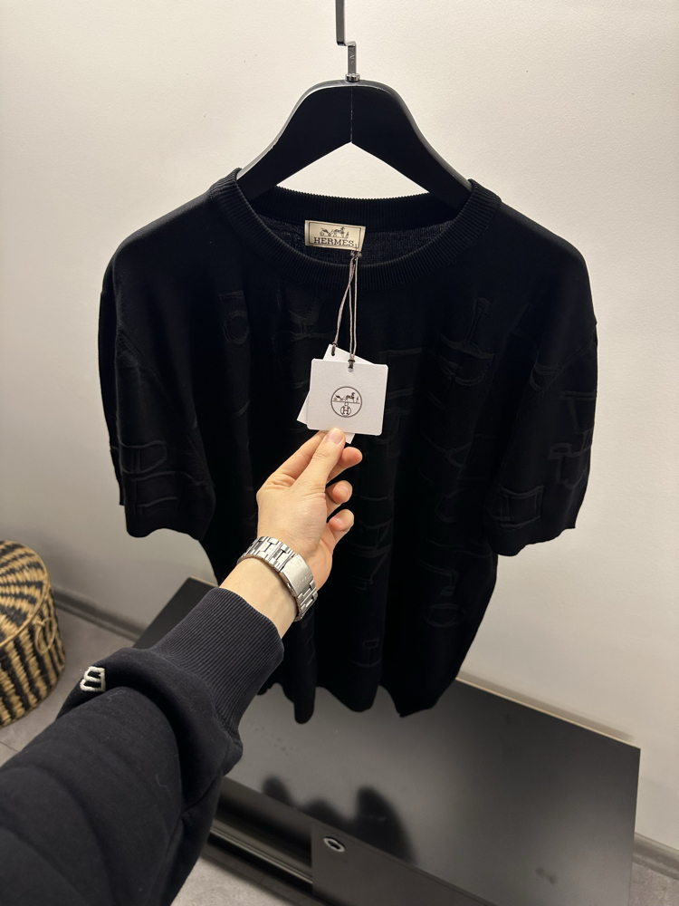 Hermés Crew-Neck Knit Shirt 