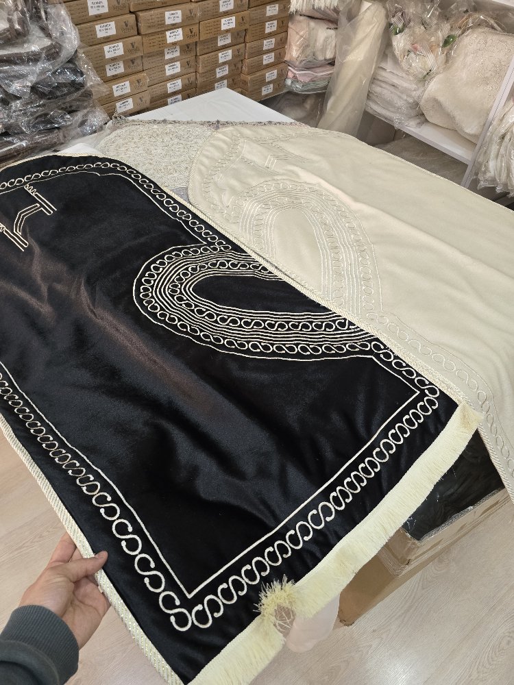 Arkası Kaydırmazlı Çift Seccadesi
