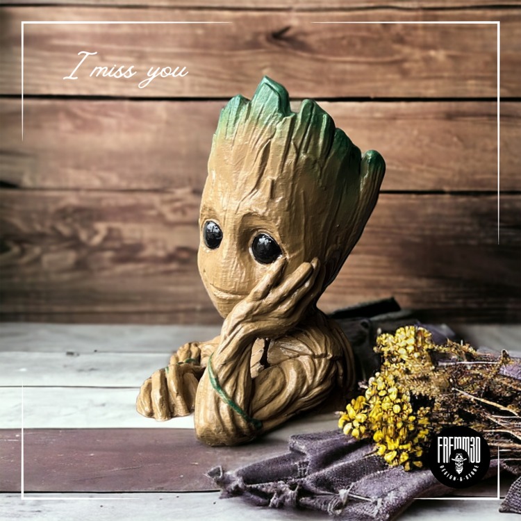 Baby Groot Saksı