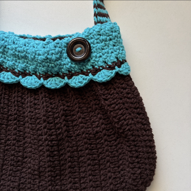 button bag by meiscrochet