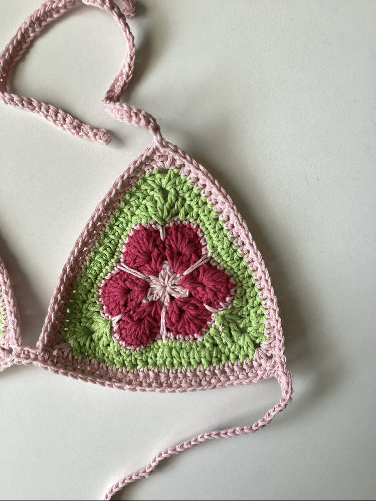 çiçek bikini üstü