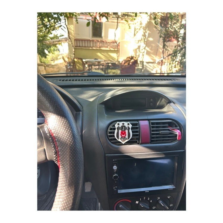 Beşiktaş Logolu Araç İçi Havalandırma Süsü Klipsli - 68681000094