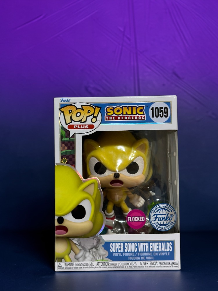 Funko Pop: Super Sonic with Emeralds #1059 (Flocked & Special Edition)