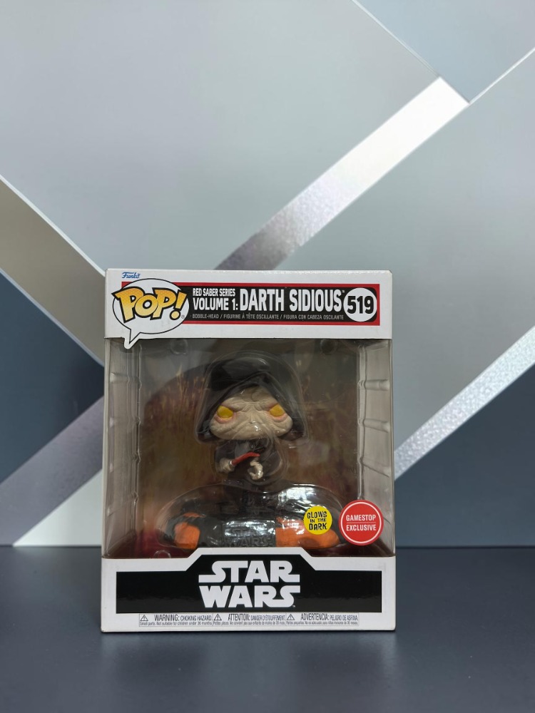 Funko Pop: Darth Sidious #519 (Red Saber Series Vol. 1 - GameStop Exclusive & GITD)