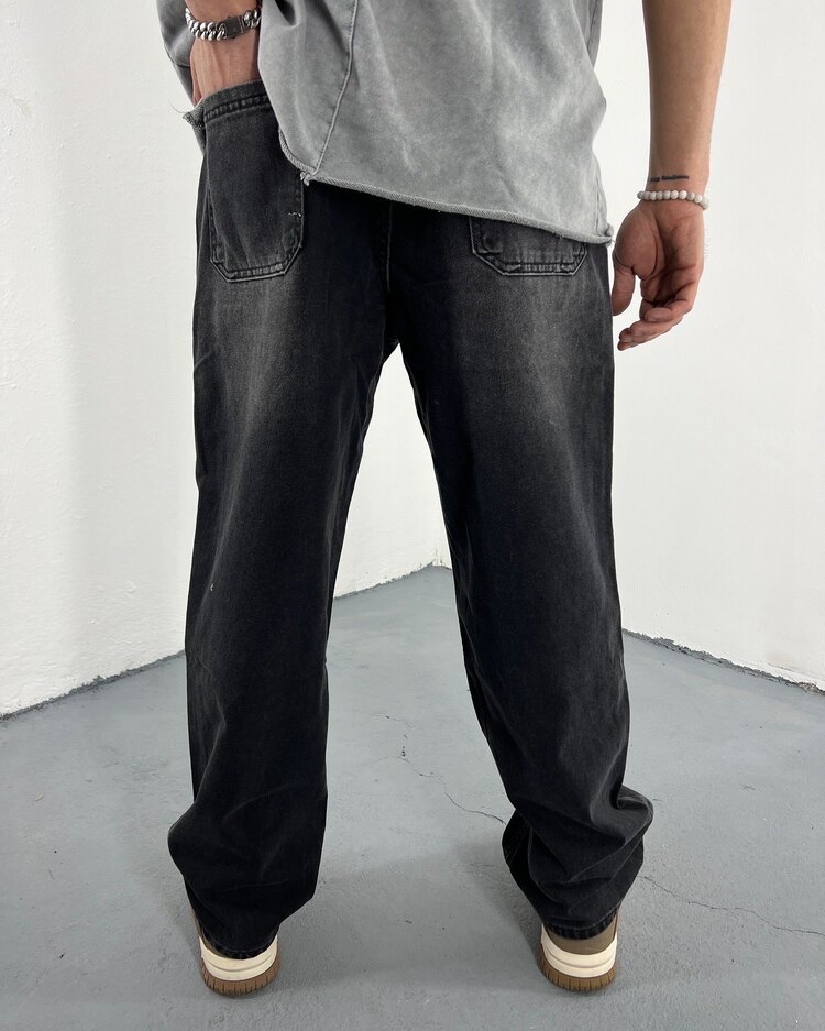 Reverse Pocket Baggy Denim
