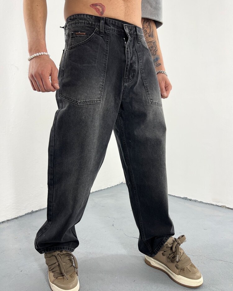 Reverse Pocket Baggy Denim
