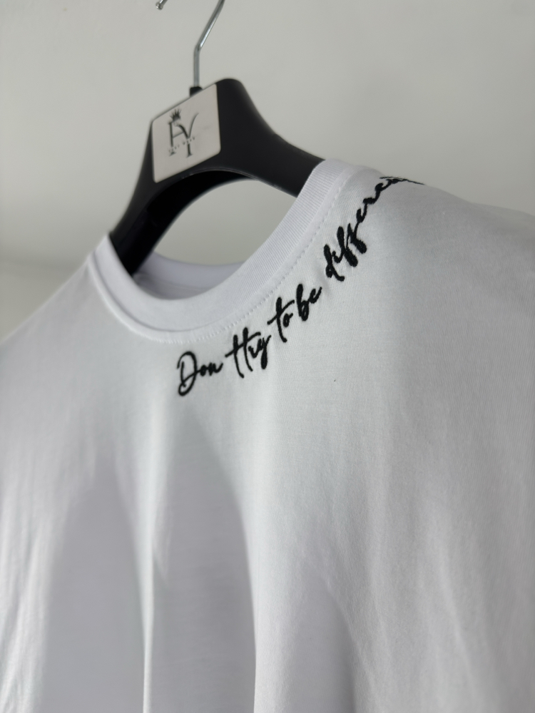 Nakışlı Baskılı Beyaz OverSize Tshirt
