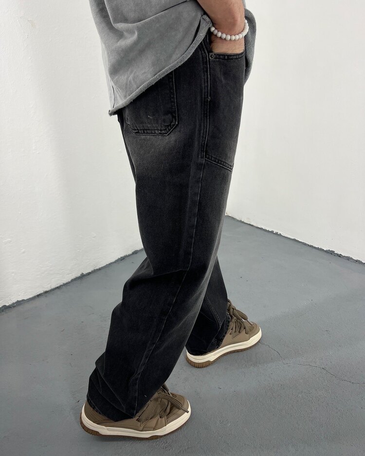 Reverse Pocket Baggy Denim