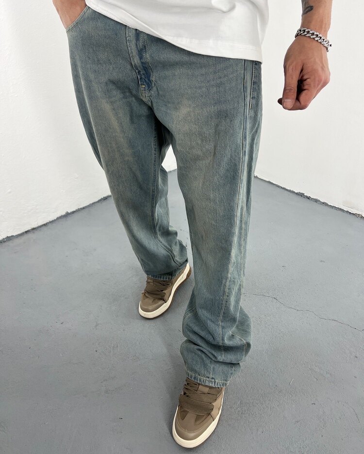 Slant Baggy Jean