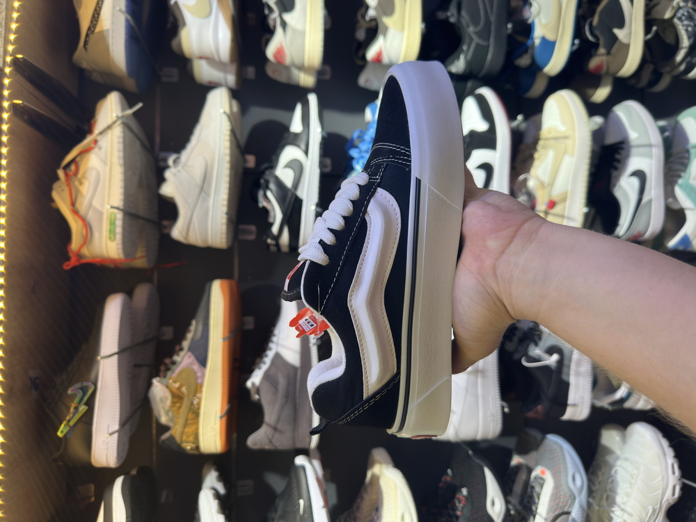 Vans Knu Skool