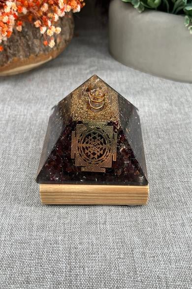 Garnet Piramit Orgonit
