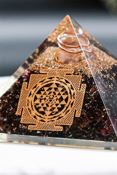 Garnet Piramit Orgonit