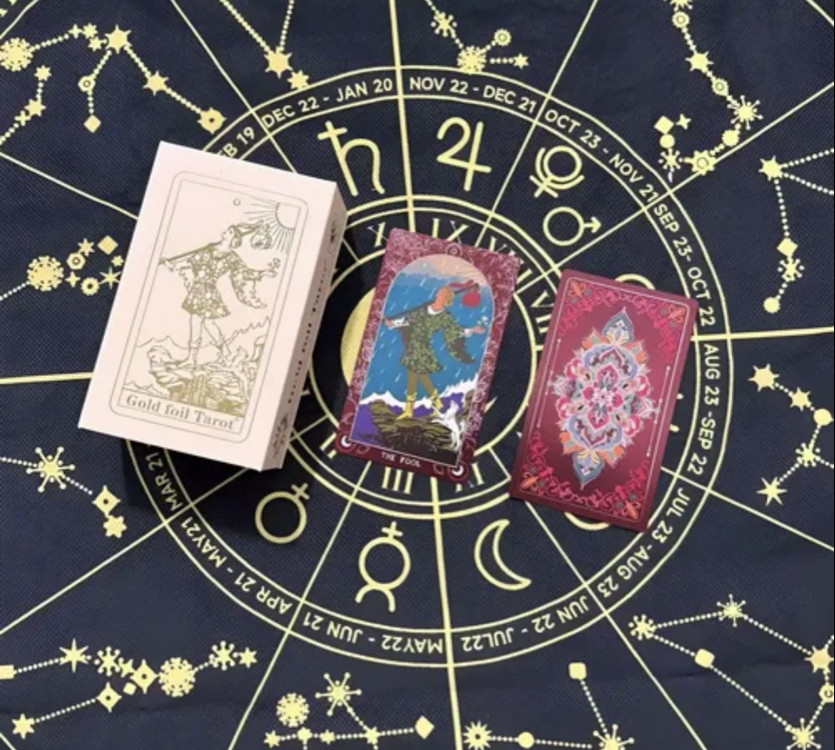 Gold foil kırmızı tarot