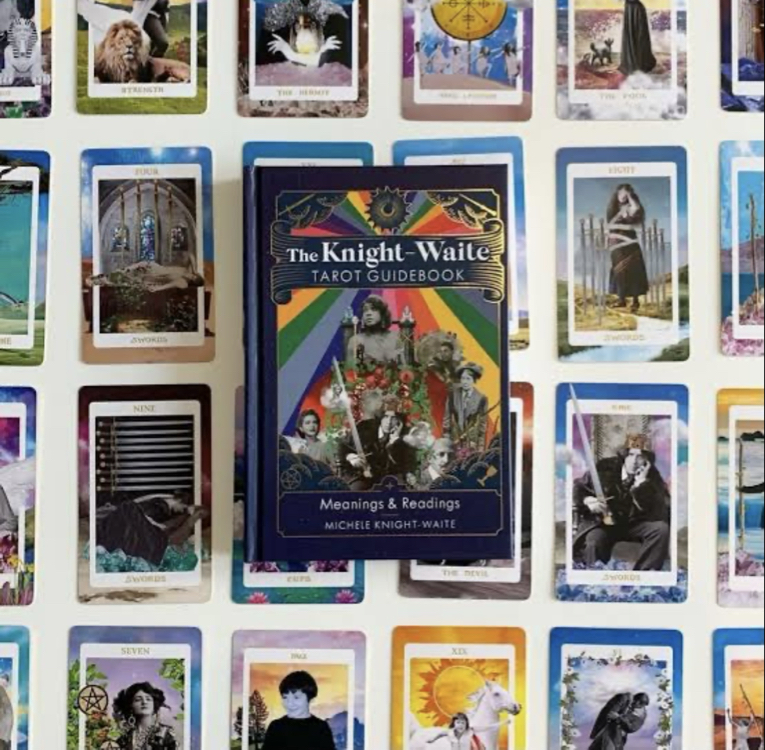 The knight tarot -yüksek kalite
