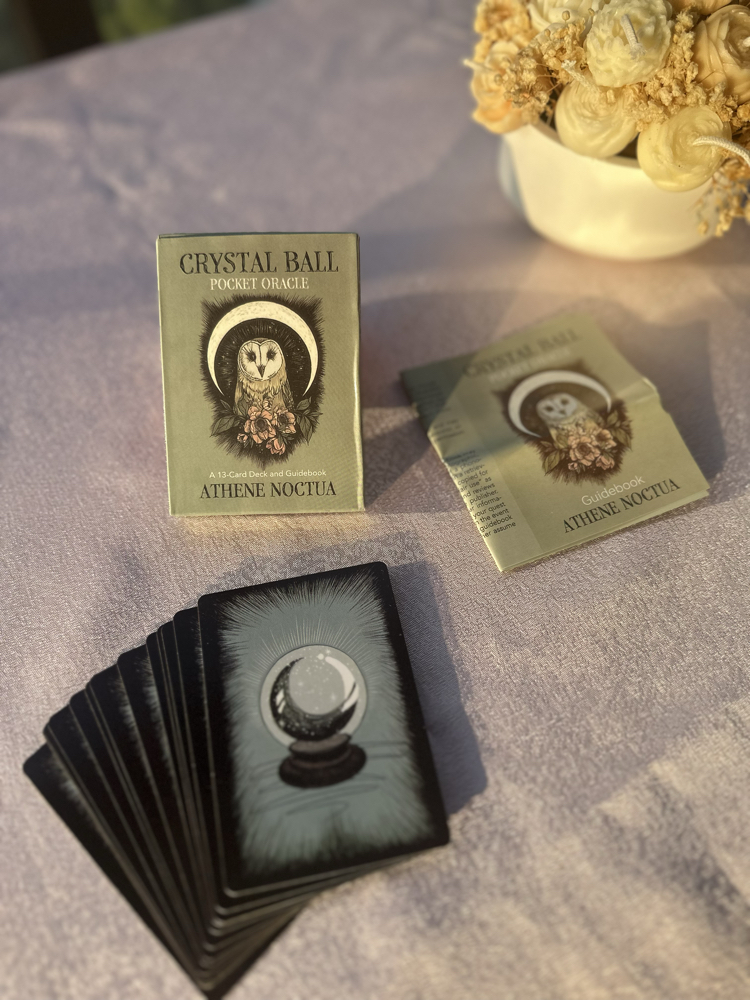 Crystal ball oracle