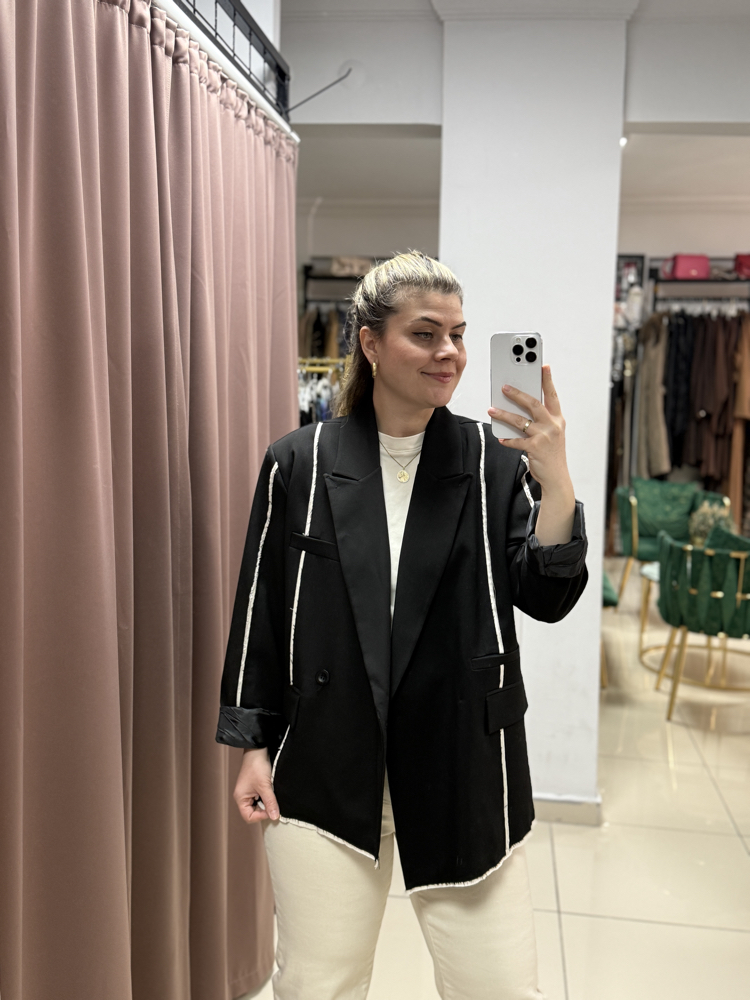 Asimetrik kesim blazer