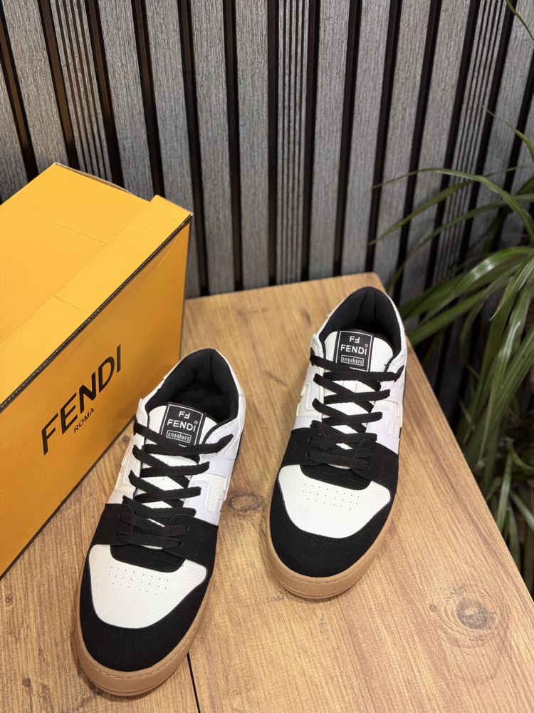 FENDİ BEJ SİYAH BEYAZ