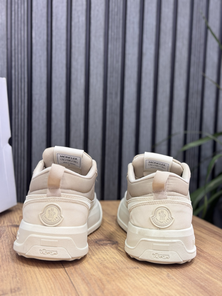 MONCLER BEJ