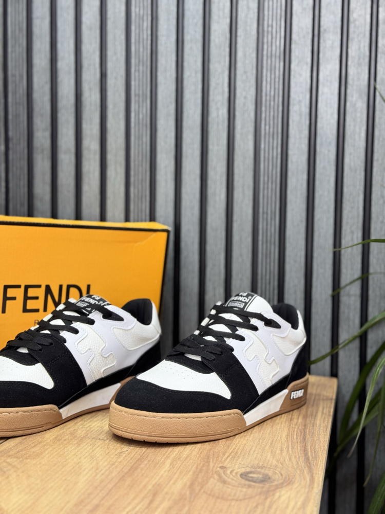 FENDİ BEJ SİYAH BEYAZ
