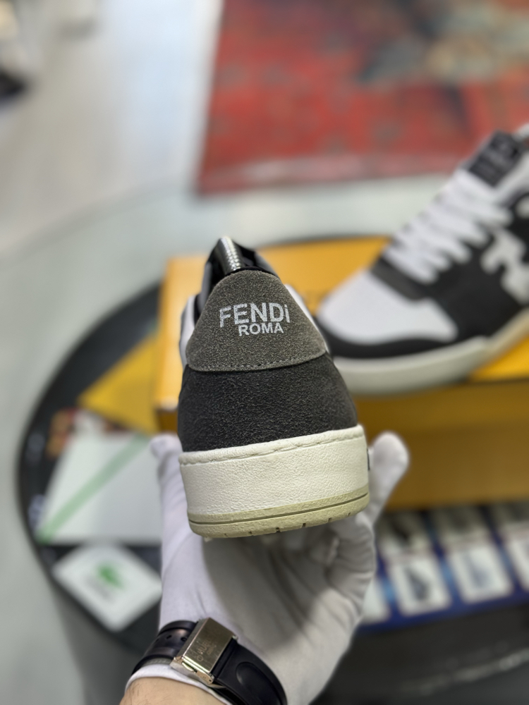 FENDİ GRİ&BEYAZ