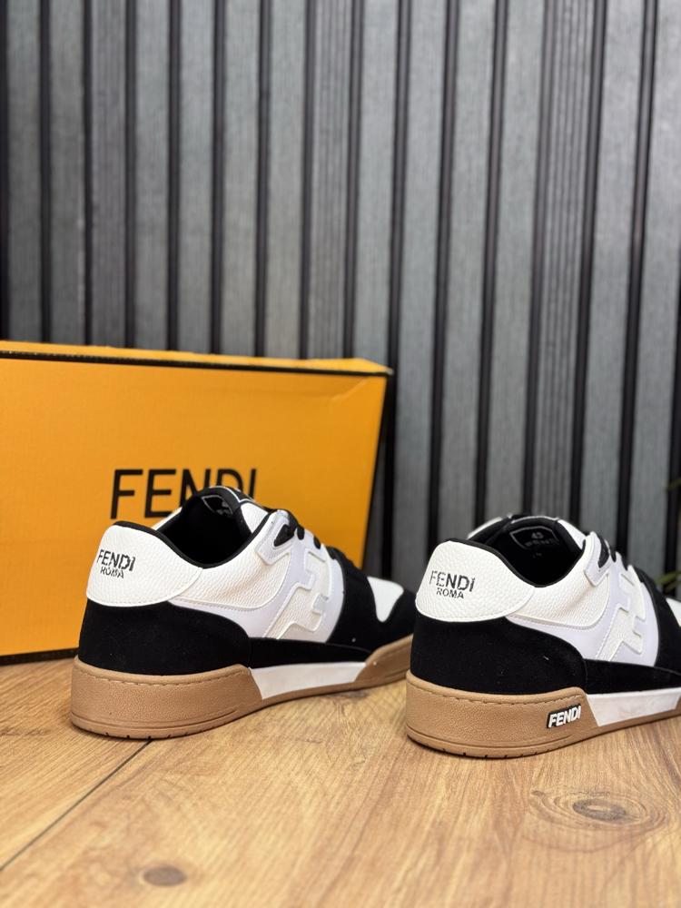 FENDİ BEJ SİYAH BEYAZ