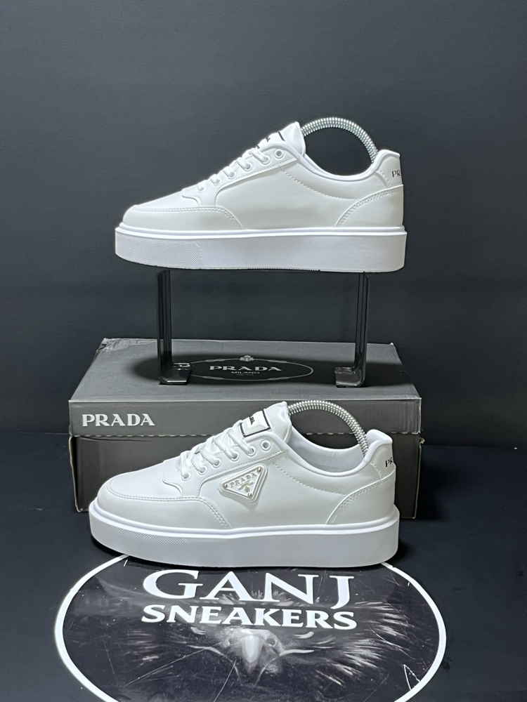 PRADA BEYAZ