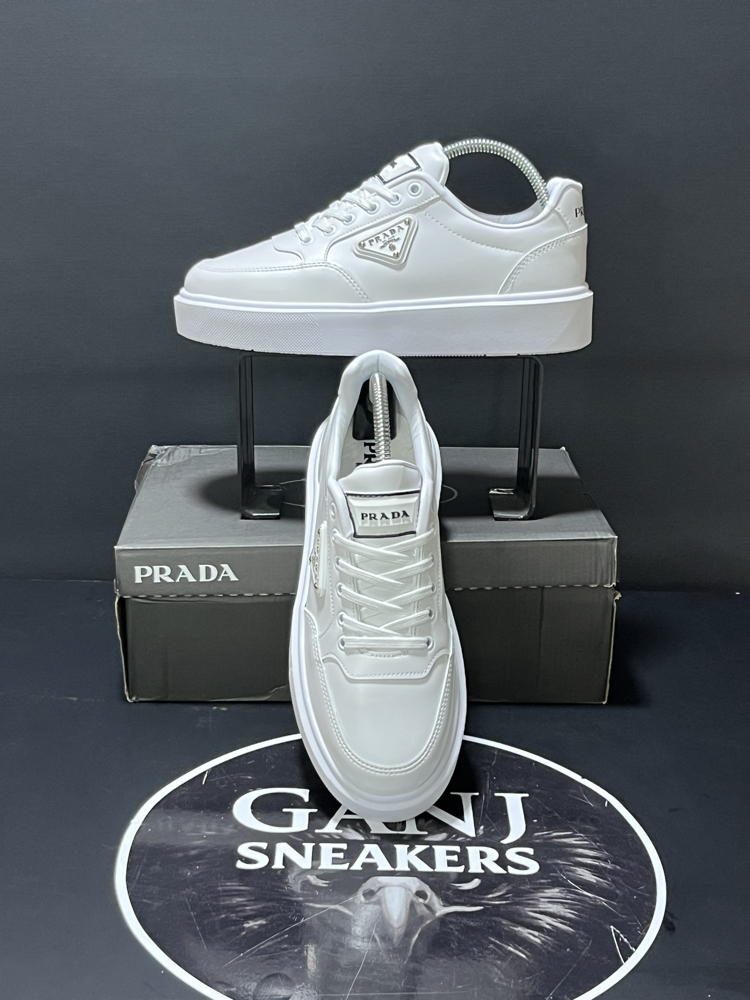 PRADA BEYAZ