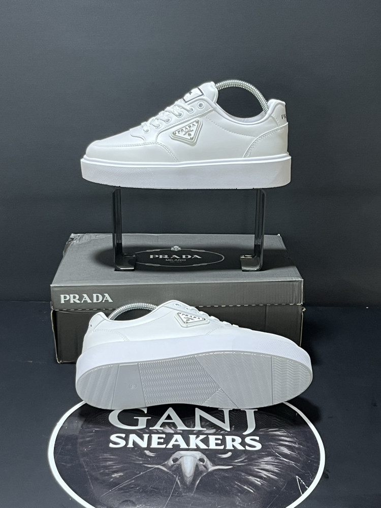 PRADA BEYAZ