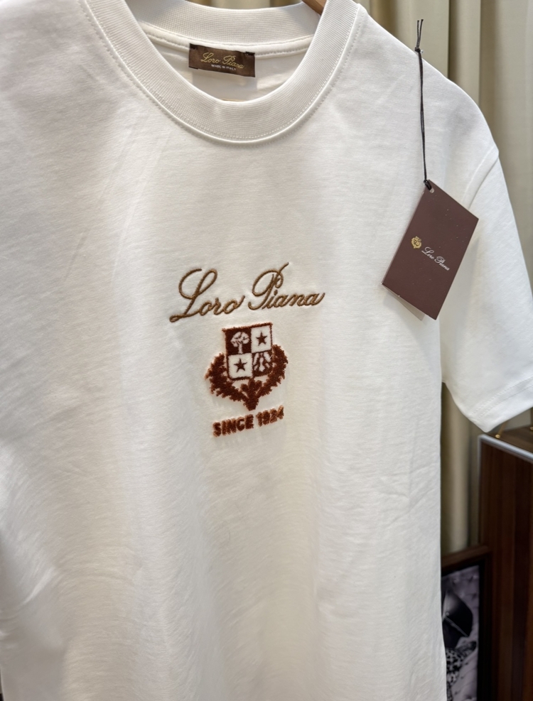 Loro Piana Nakıs İşlemeli T-shirt