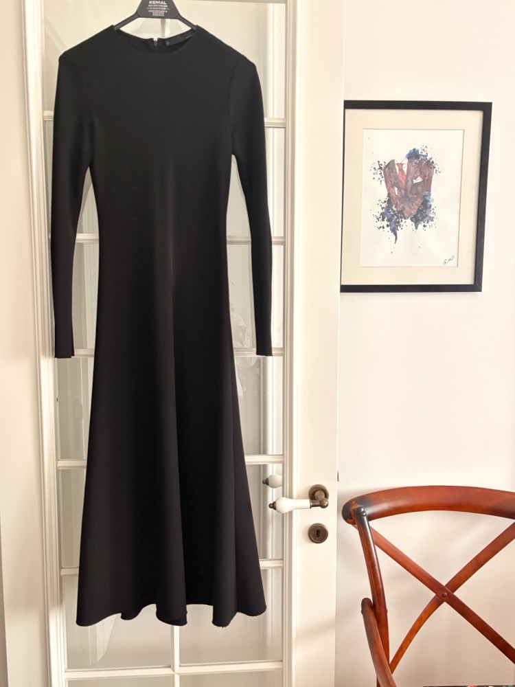 ZARA WOMAN UZUN SİYAH ELBİSE