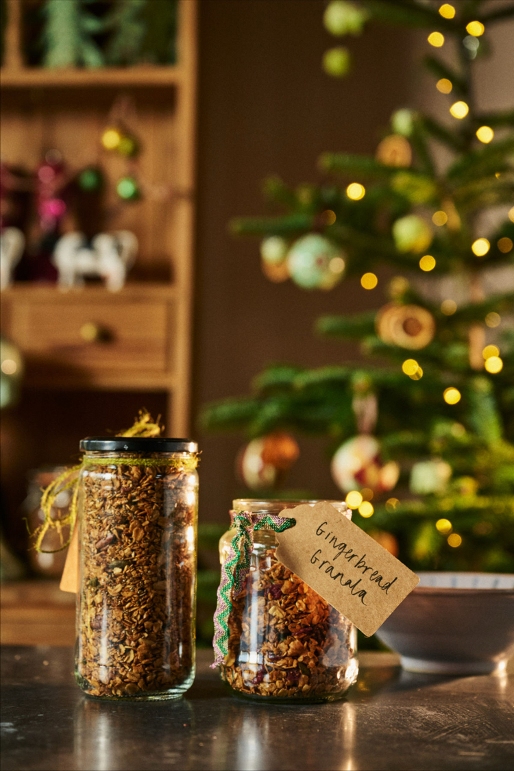 Gingerbread Granola