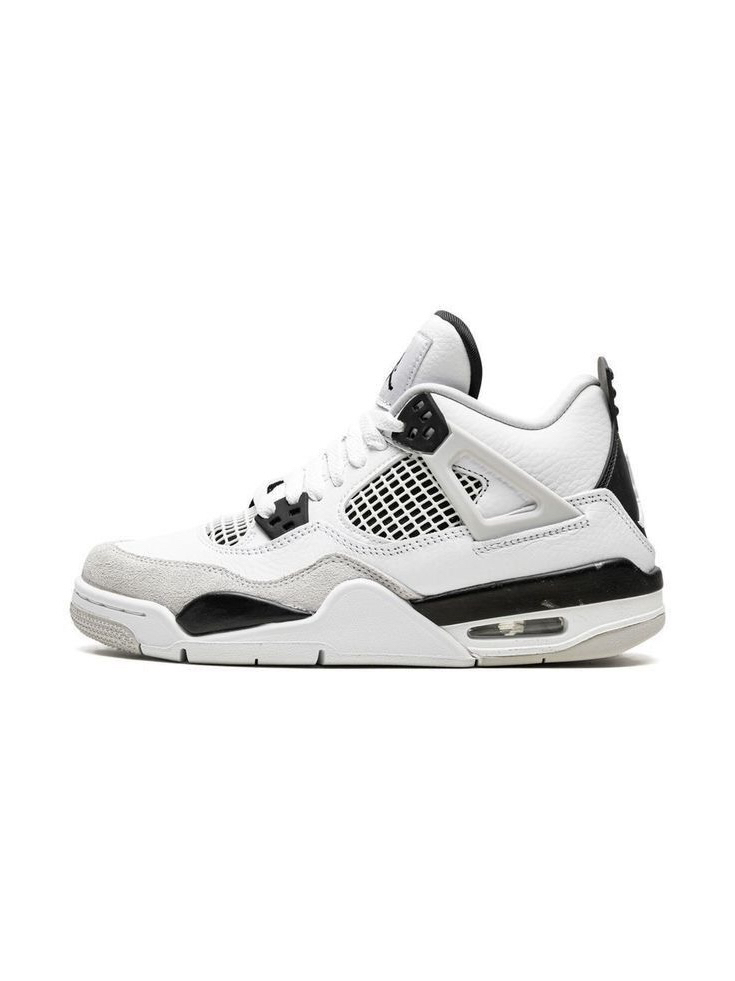 Nike Air Jordan 4 Retro ‘Military Black’