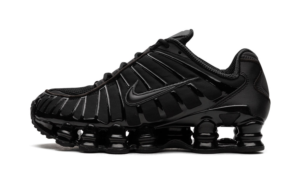  Nike Shox “Triple Black”