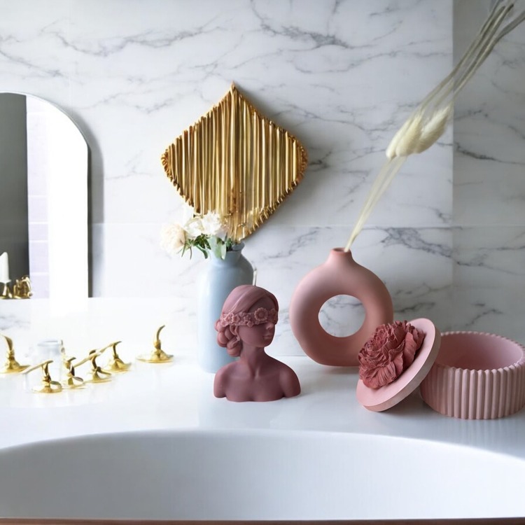 Pembe Vazo, Çiçekli Kız Mum ,Çiçekli Kapaklı Kutu